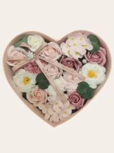 #259 CAJA CORAZON DE ROSAS DE JABON