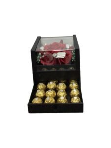 # 312  ROSAS DE JABON EN CAJA JOYERO